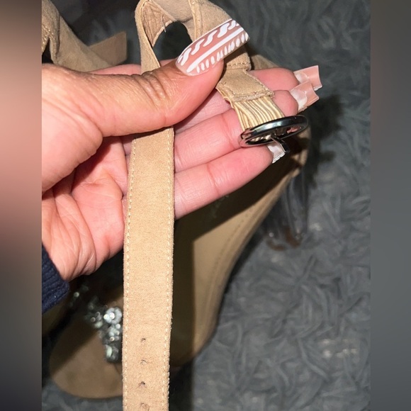 Nude ShoeDazzle heels - Picture 6 of 6